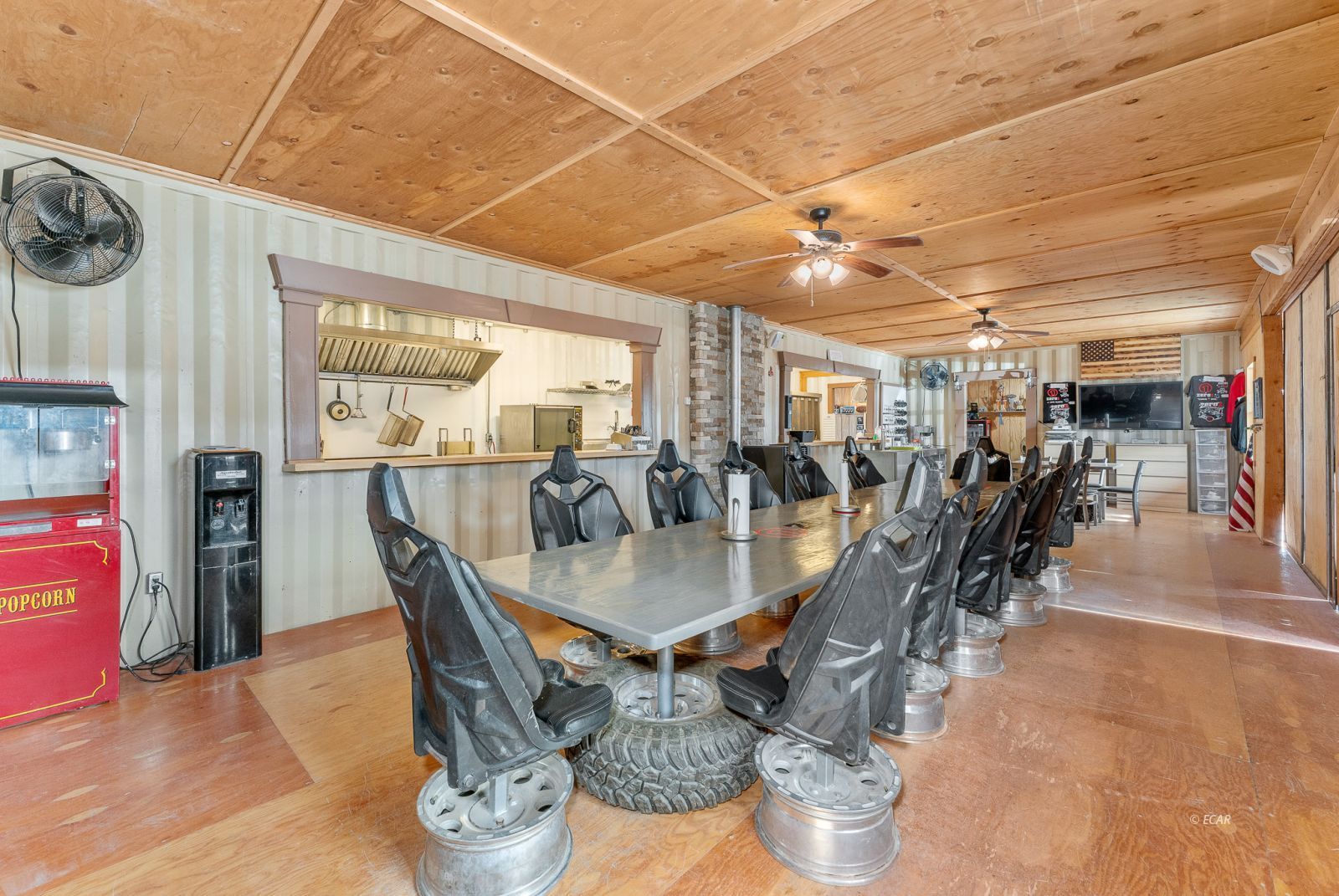 Columbia South Property Photo 3