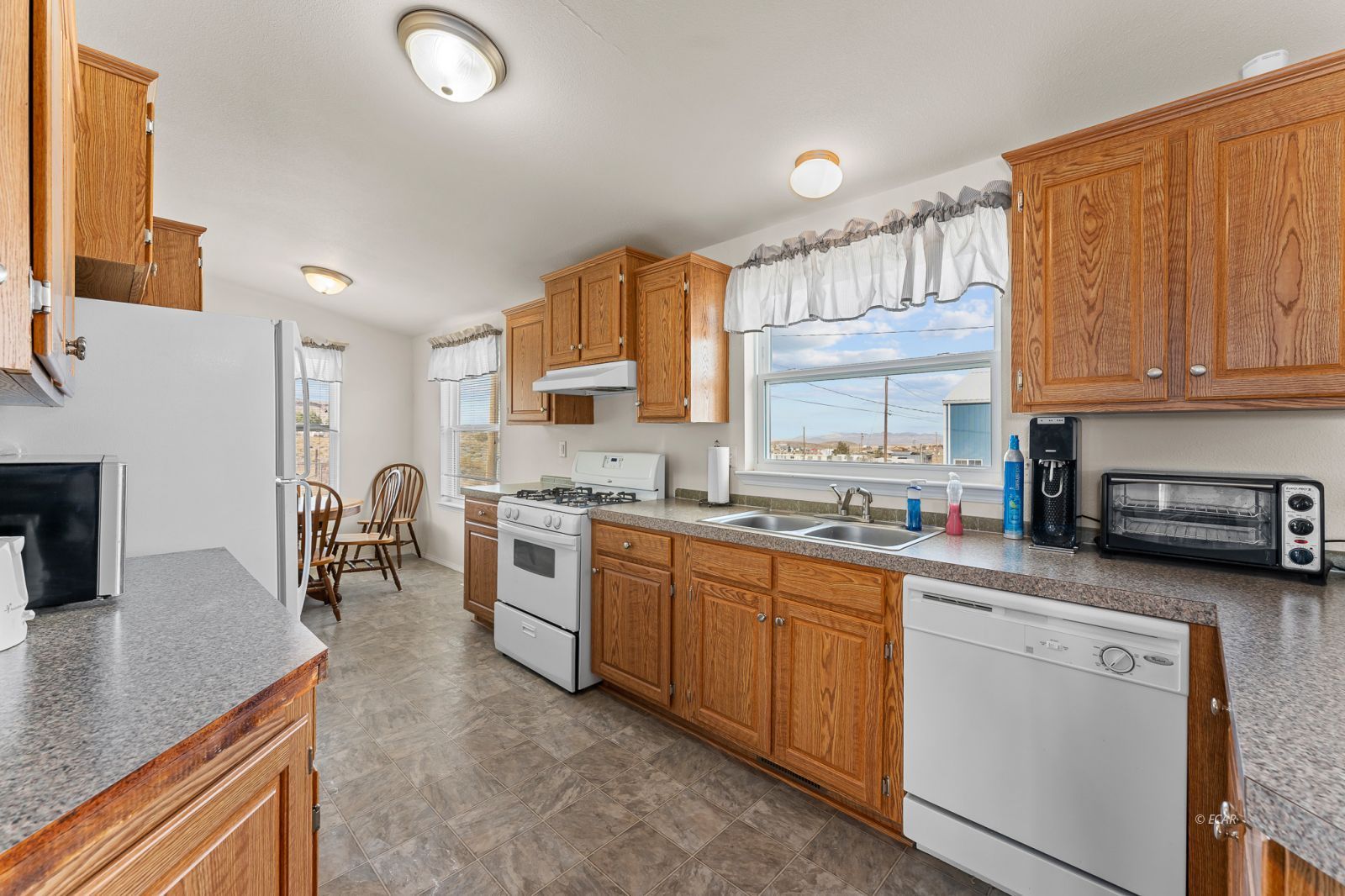Columbia South Property Photo 36
