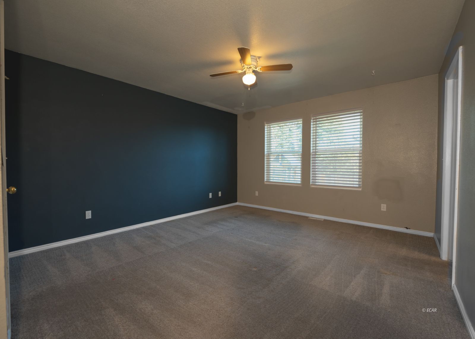 3538 Hawthorne Drive Property Photo 8