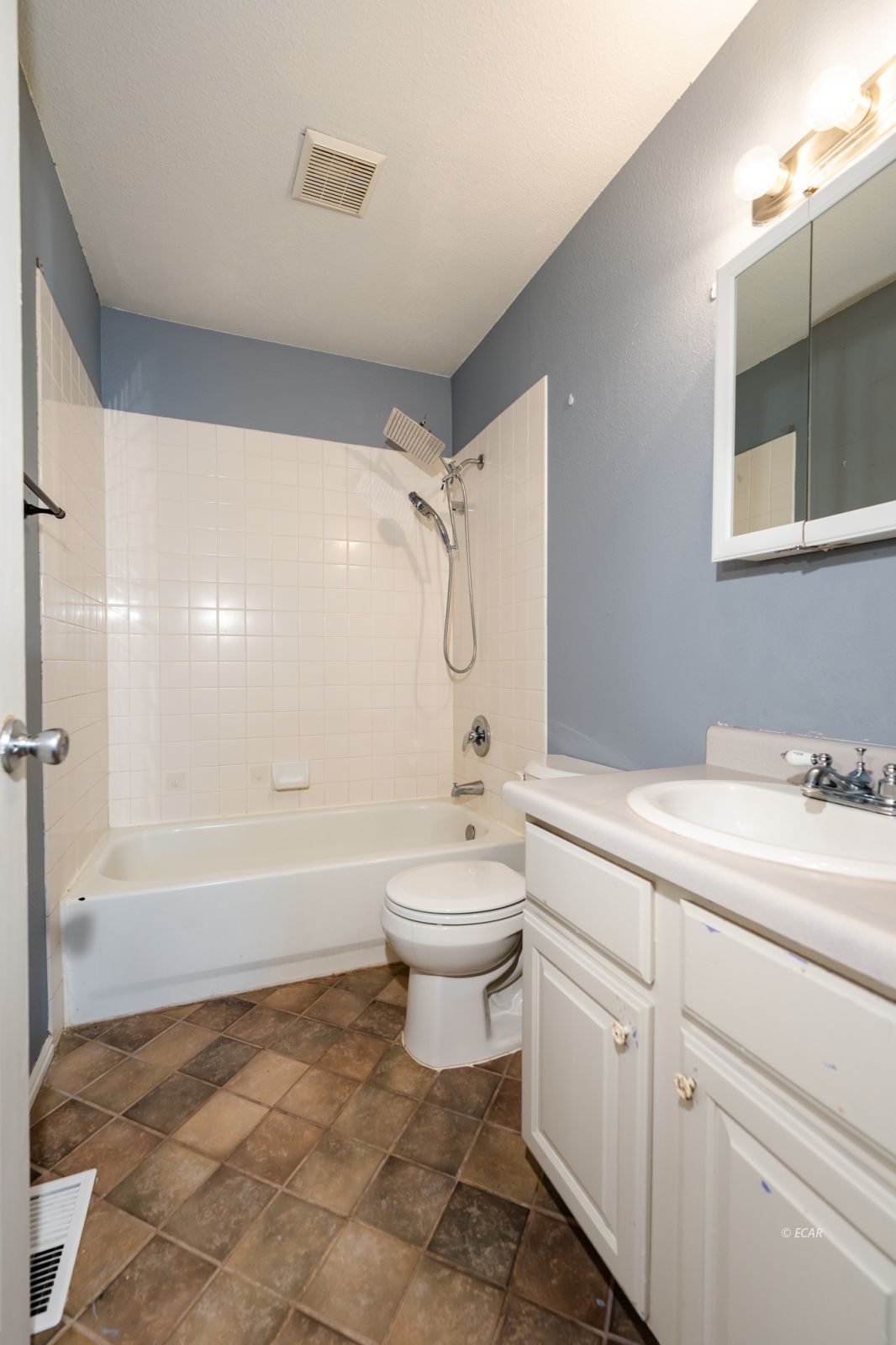 3538 Hawthorne Drive Property Photo 10