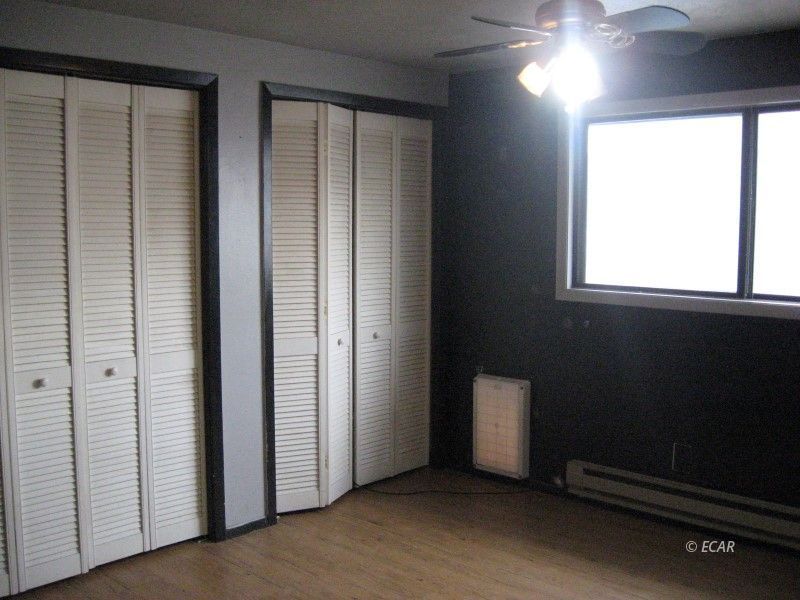 563 Baker Street Property Photo 9