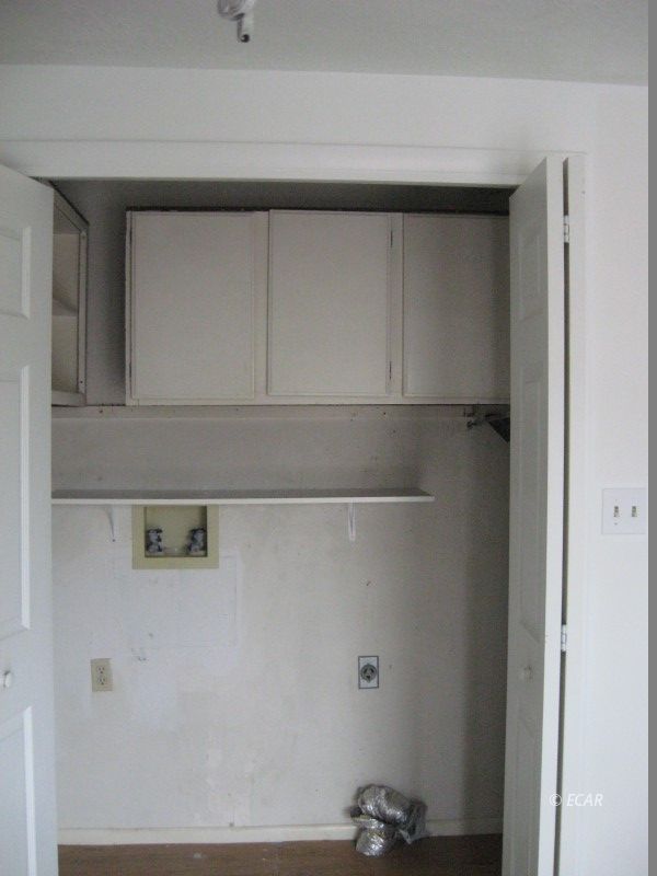 563 Baker Street Property Photo 15