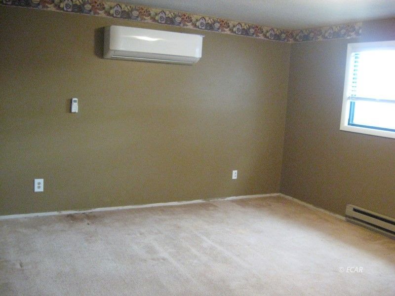 563 Baker Street Property Photo 17