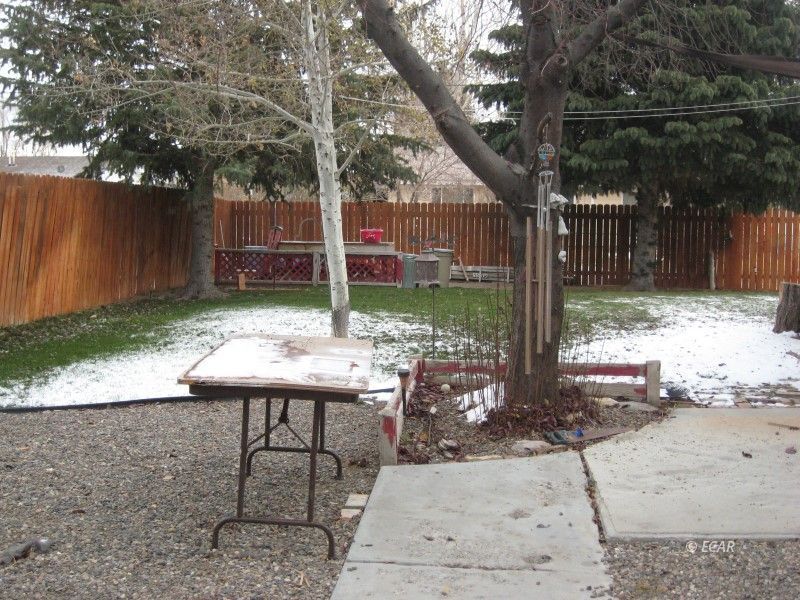 563 Baker Street Property Photo 21