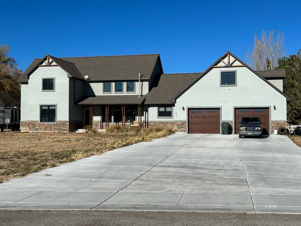 533 Hogan Street Property Photo