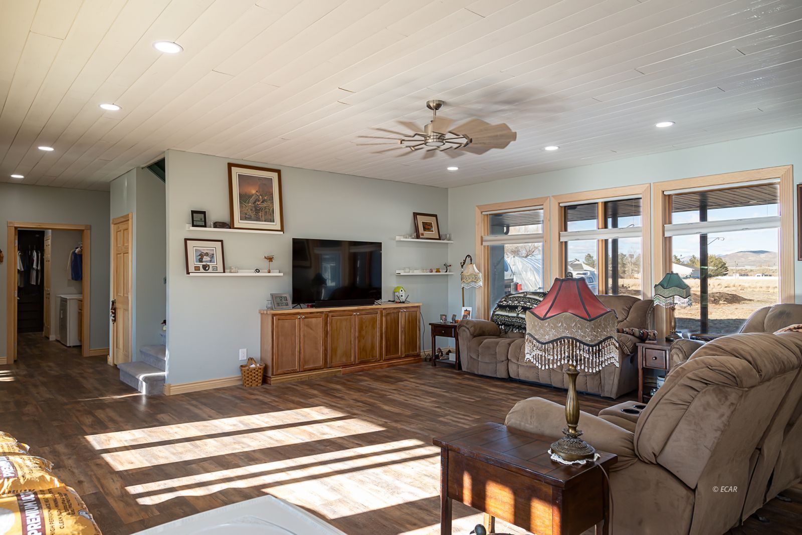 533 Hogan Street Property Photo 5