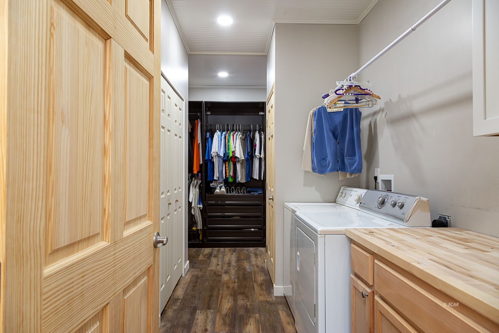 533 Hogan Street Property Photo 15