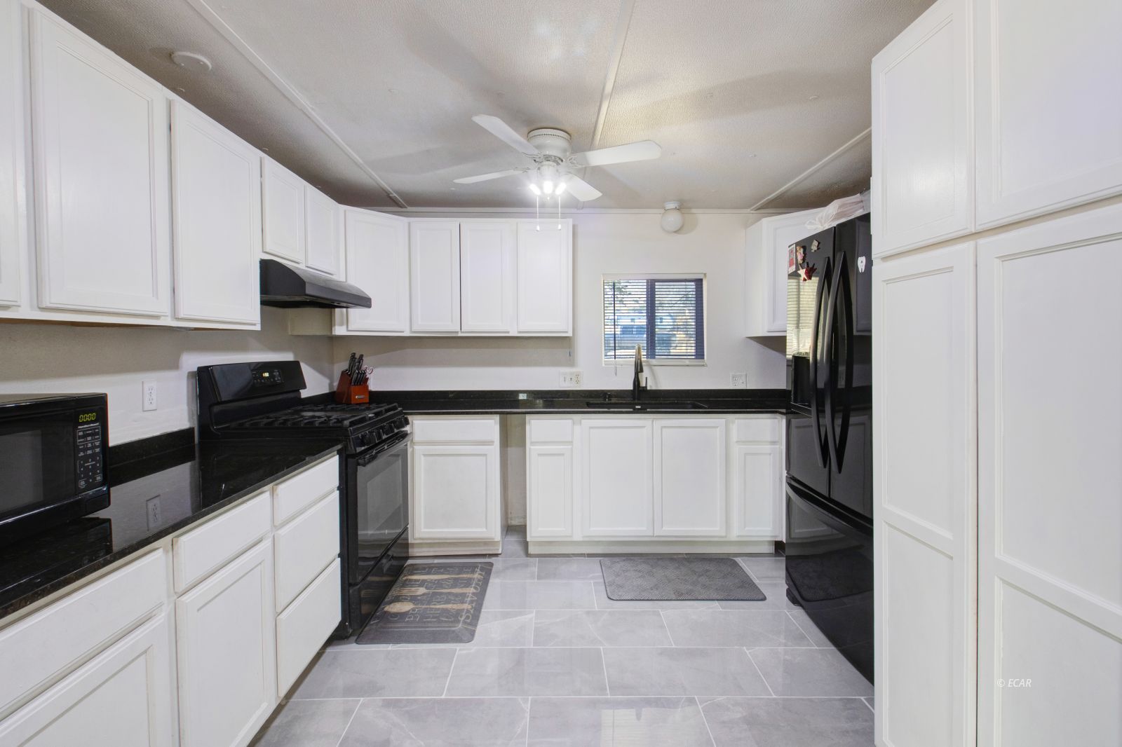 694 Spring Valley Parkway Property Photo 14