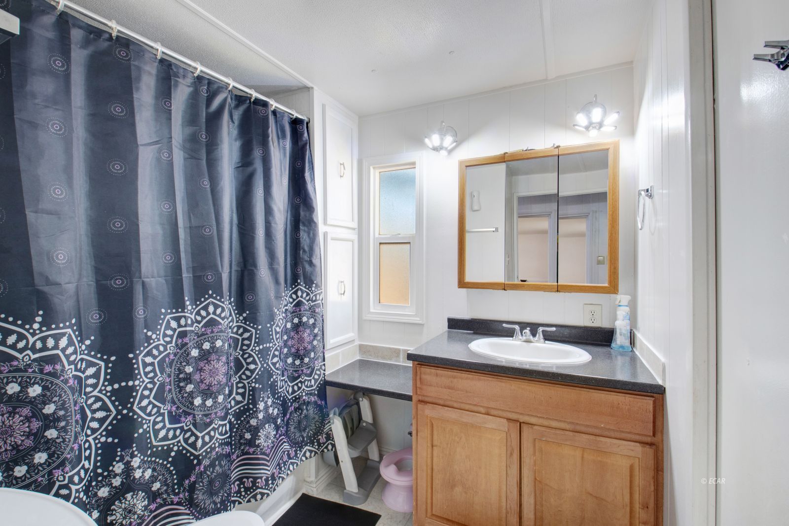 694 Spring Valley Parkway Property Photo 15