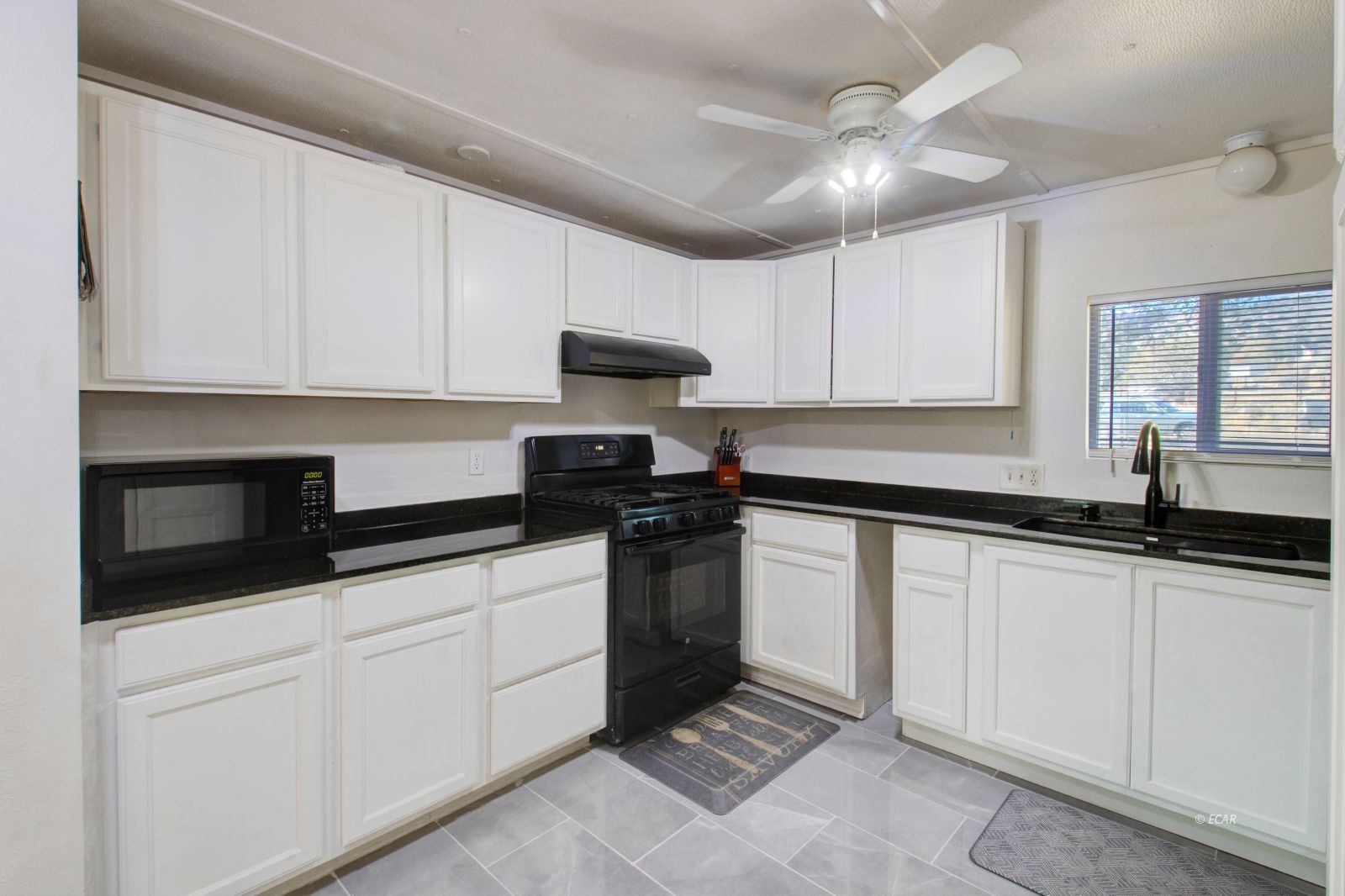 694 Spring Valley Parkway Property Photo 18
