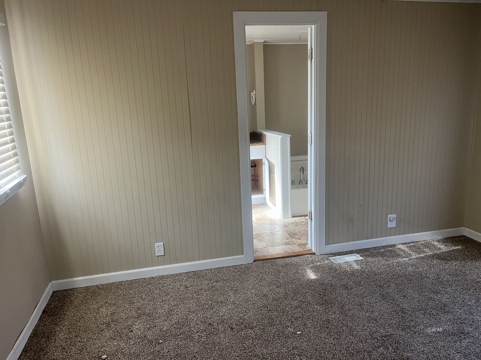 511 Lynx Drive Property Photo 3