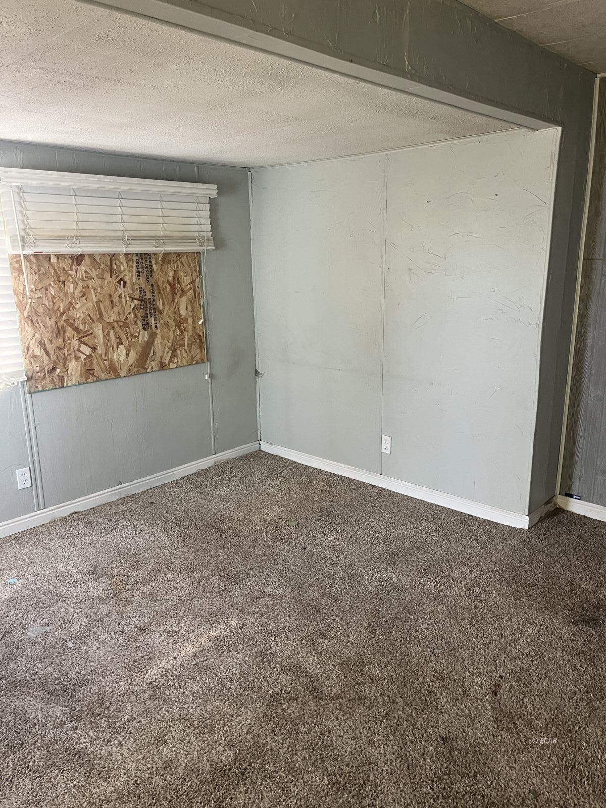 511 Lynx Drive Property Photo 8
