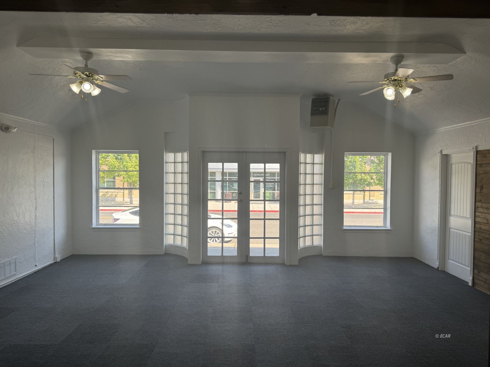 539 Court Street Property Photo 2