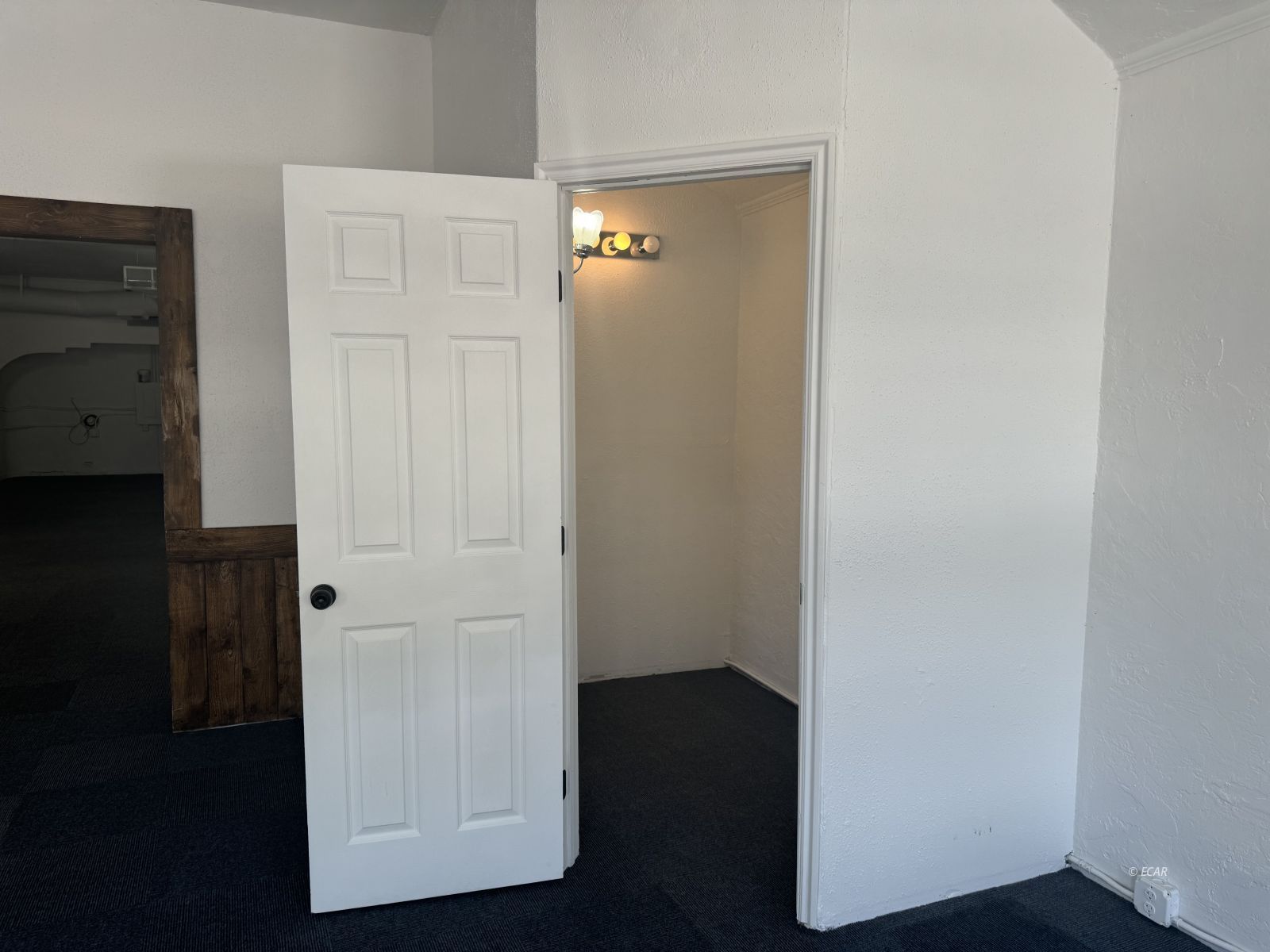 539 Court Street Property Photo 5