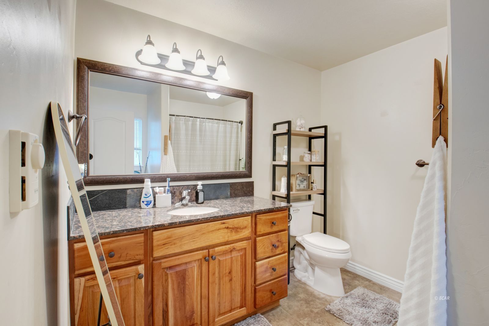 947 Bronco Drive Property Photo 16