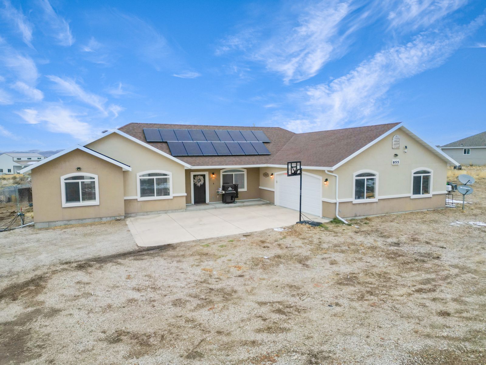 855 White Oak Drive Property Photo