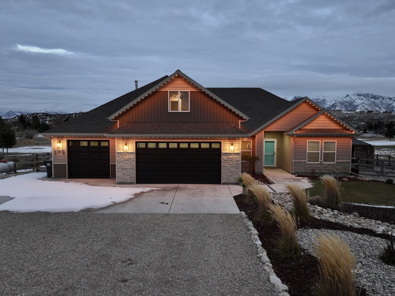 272 Lakeport Drive Property Photo 4