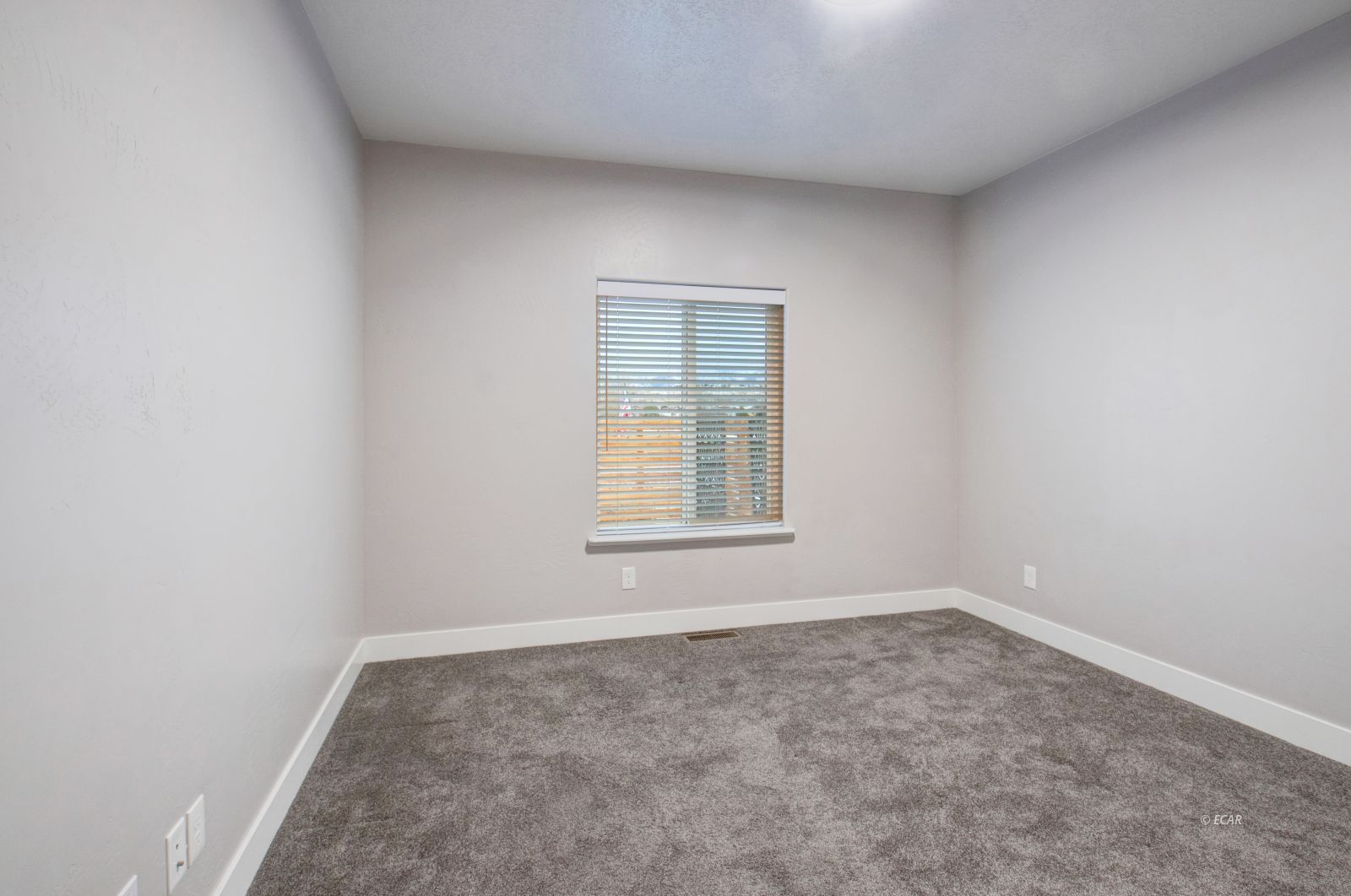 272 Lakeport Drive Property Photo 27