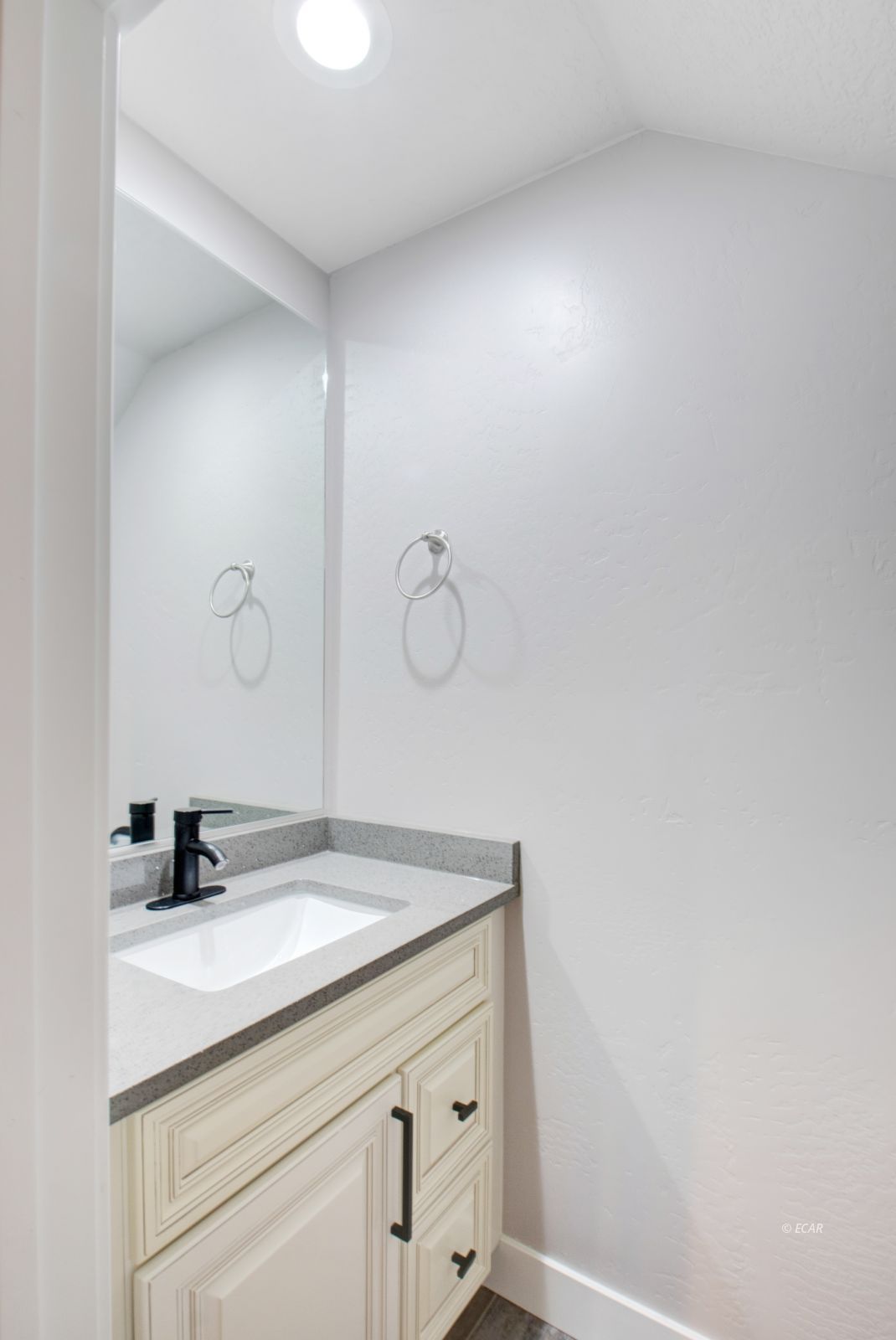 272 Lakeport Drive Property Photo 36