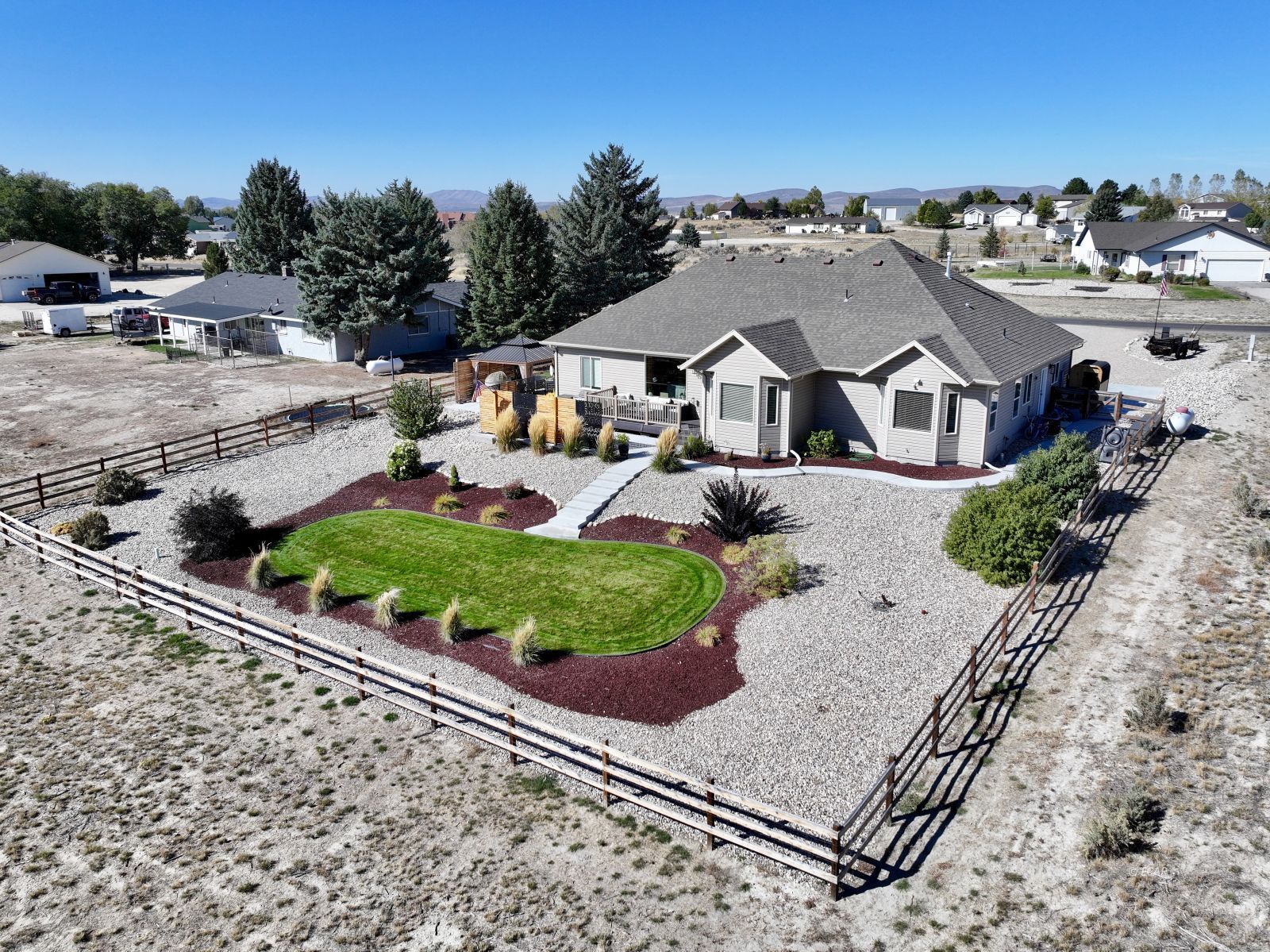 272 Lakeport Drive Property Photo 44