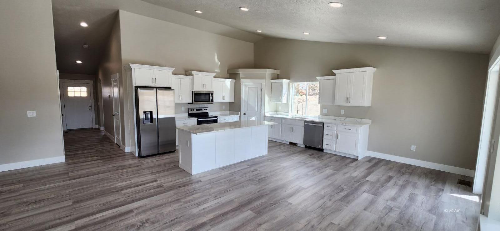 227 Spring Creek Parkway Property Photo 9