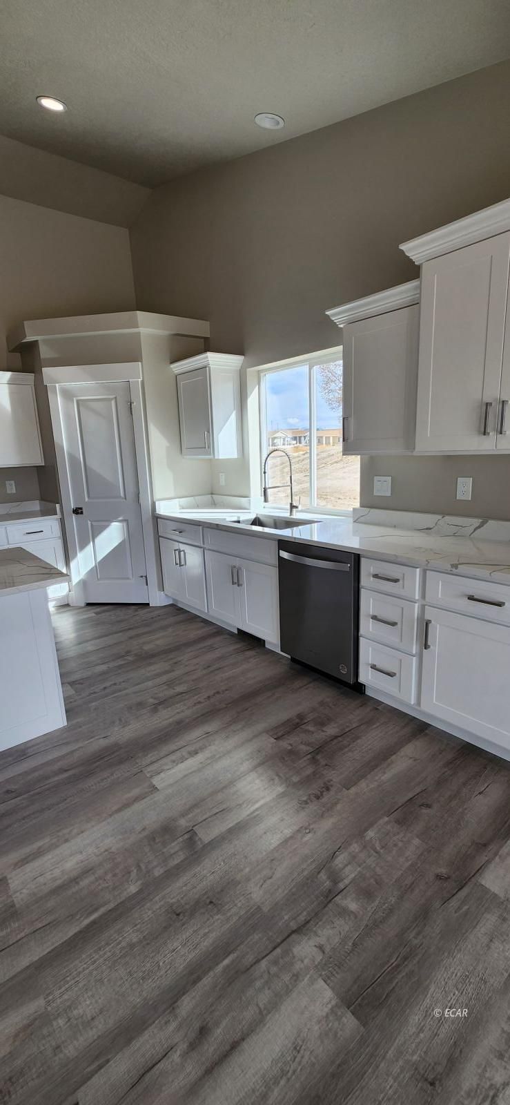 227 Spring Creek Parkway Property Photo 10