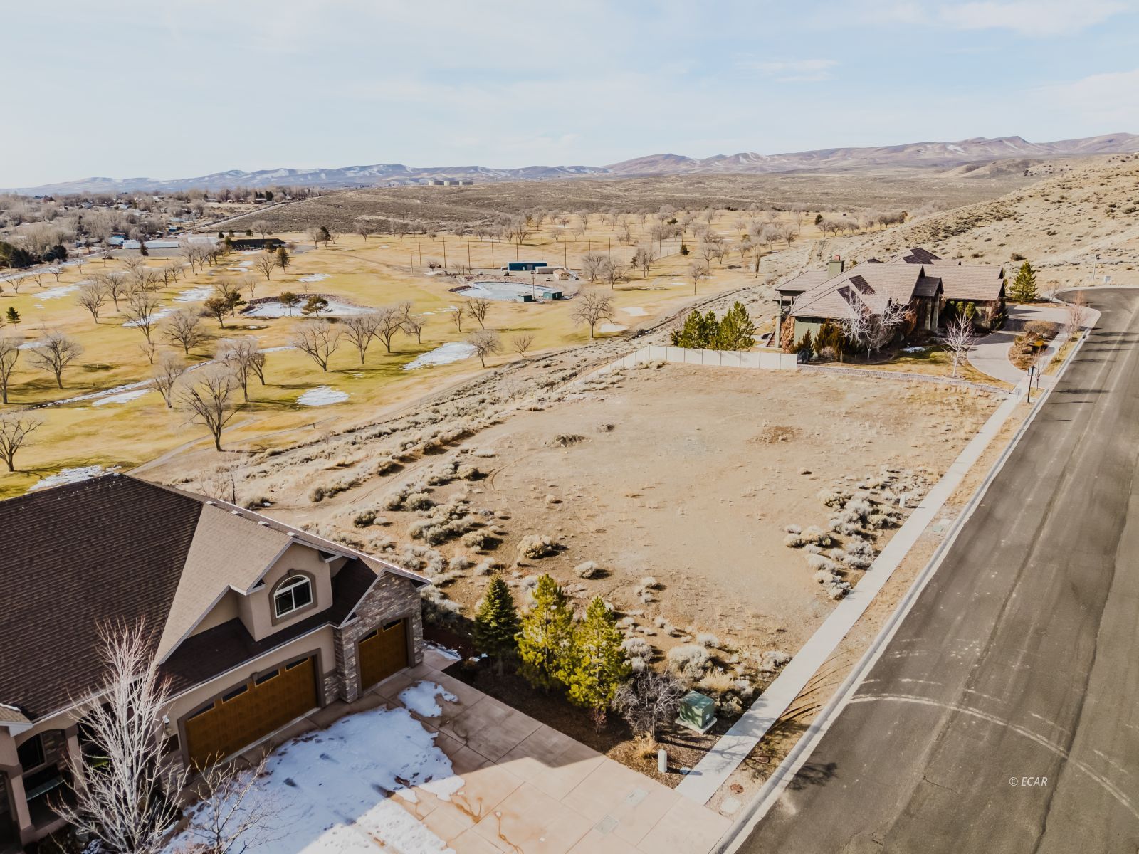 2366 Khoury Lane Property Photo 5