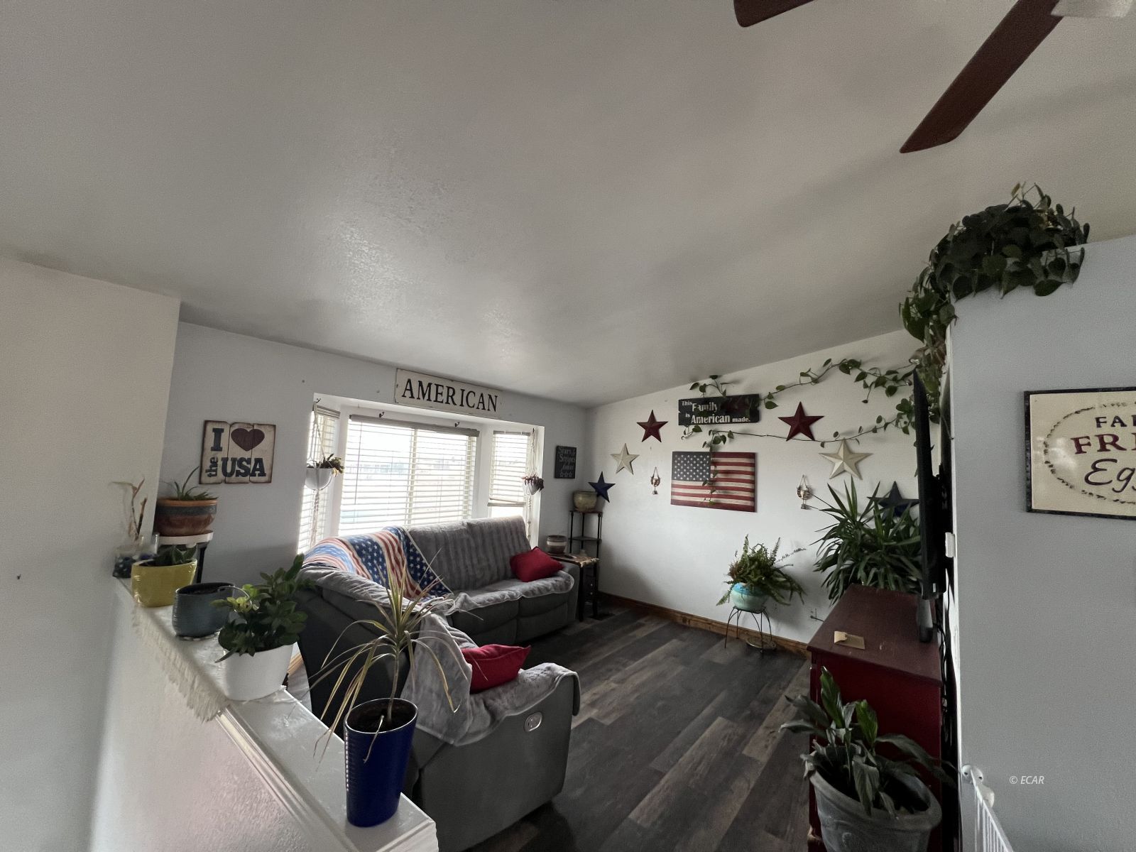 112 Agate Street Property Photo 2