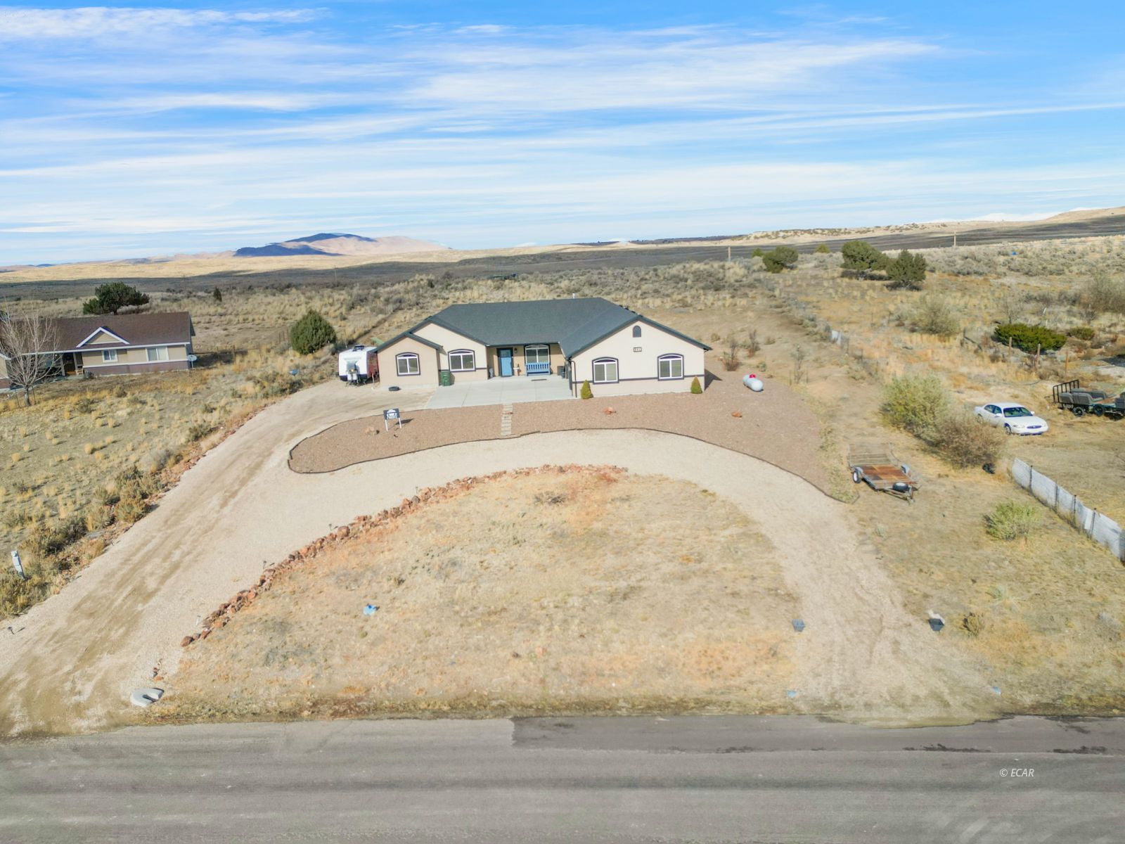 541 Blackstone Drive Property Photo 3