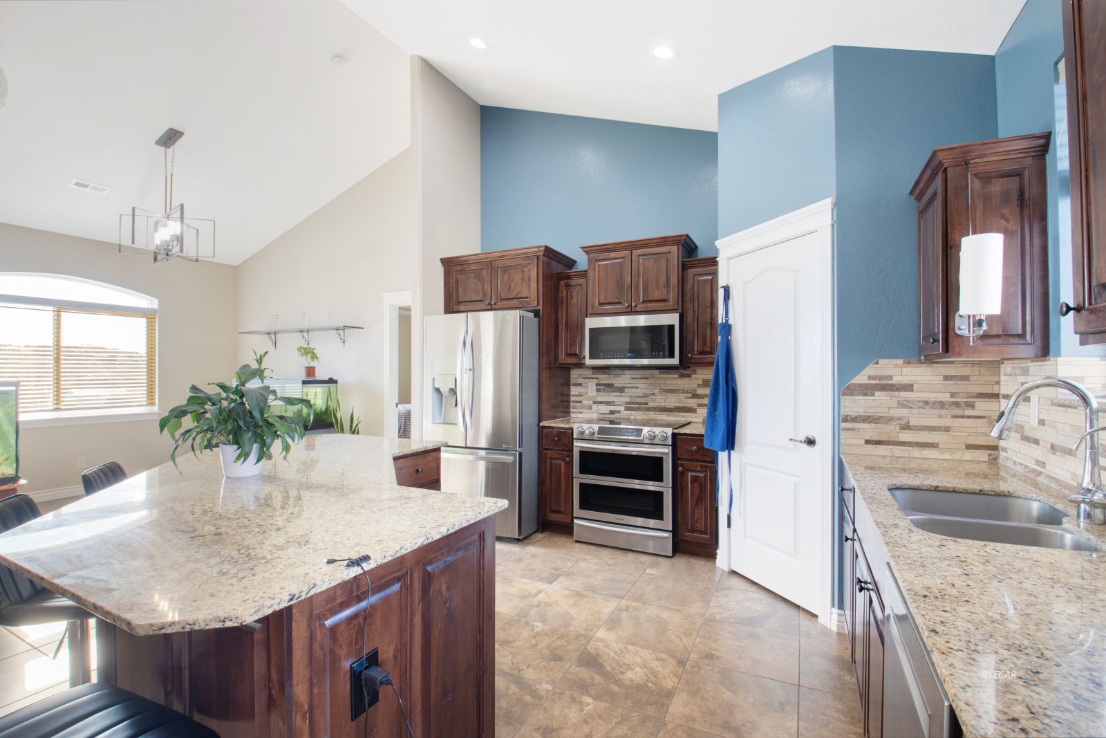 541 Blackstone Drive Property Photo 8