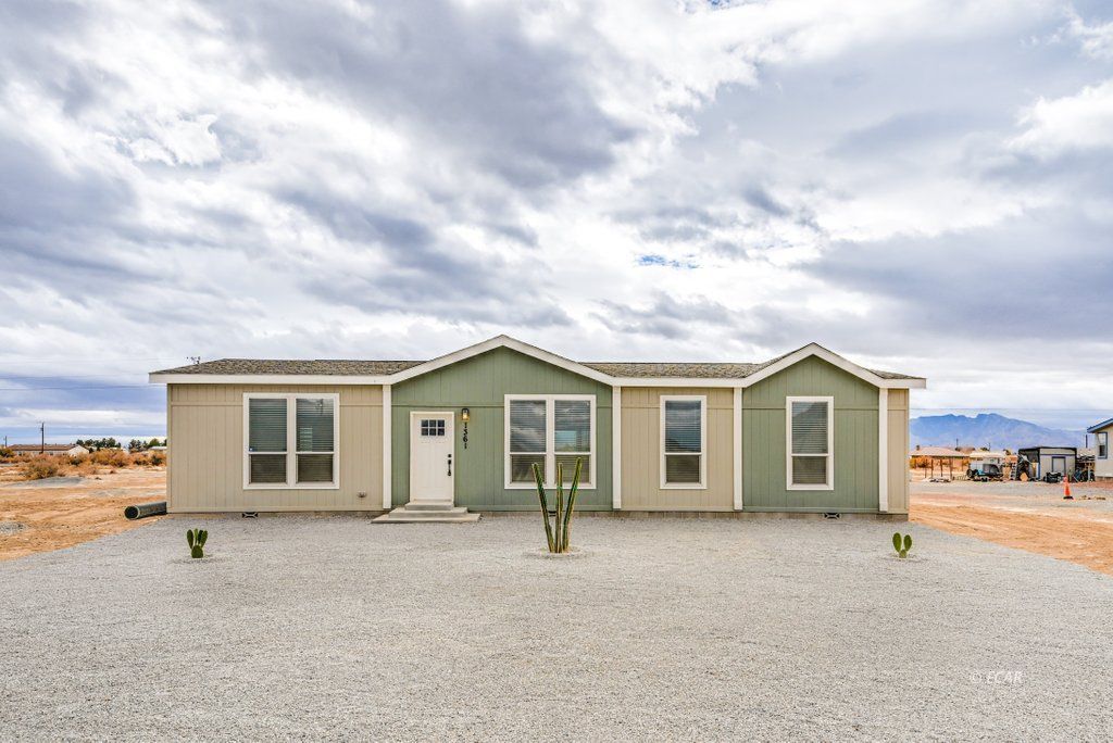 89060 Real Estate Listings Main Image