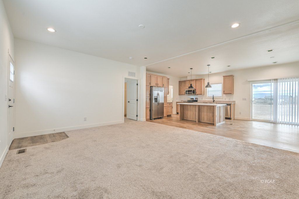 1361 Gee West Property Photo 14