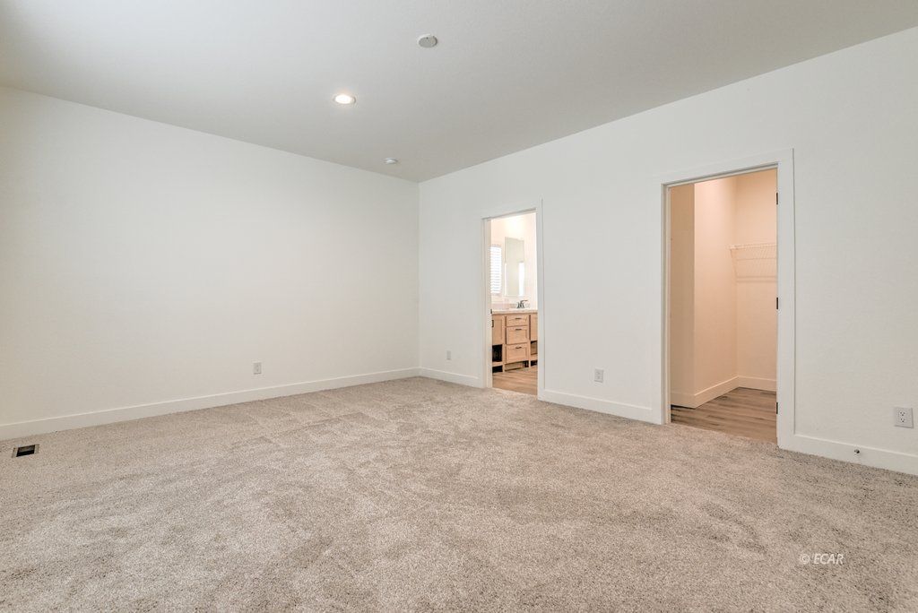 1361 Gee West Property Photo 17