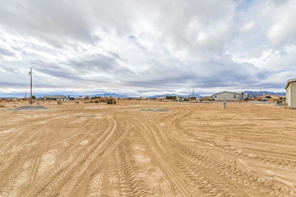 1361 Gee West Property Photo 33