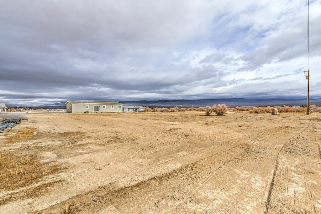 1361 Gee West Property Photo 34