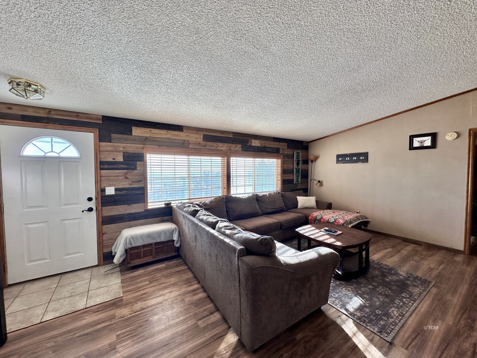 627 Spring Valley Parkway Property Photo 4
