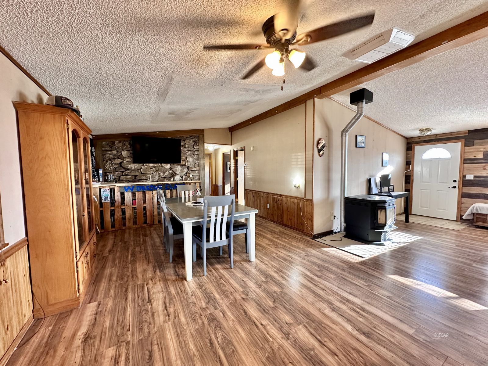 627 Spring Valley Parkway Property Photo 10