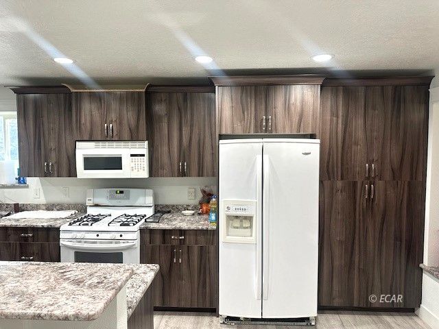 2324 Virginia Way Property Photo 4