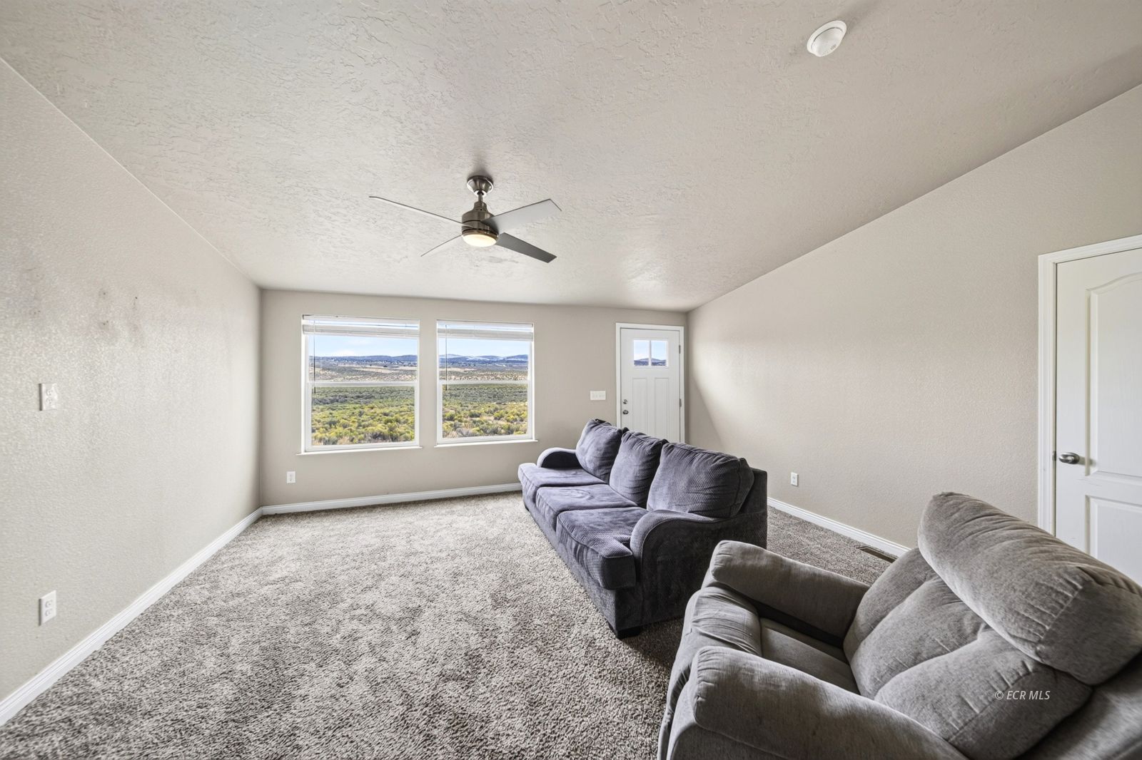1019 Meadow View Drive Property Photo 15