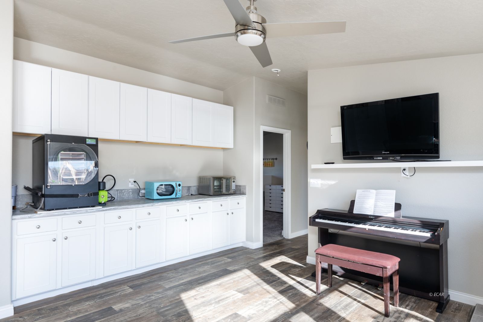 1019 Meadow View Drive Property Photo 20