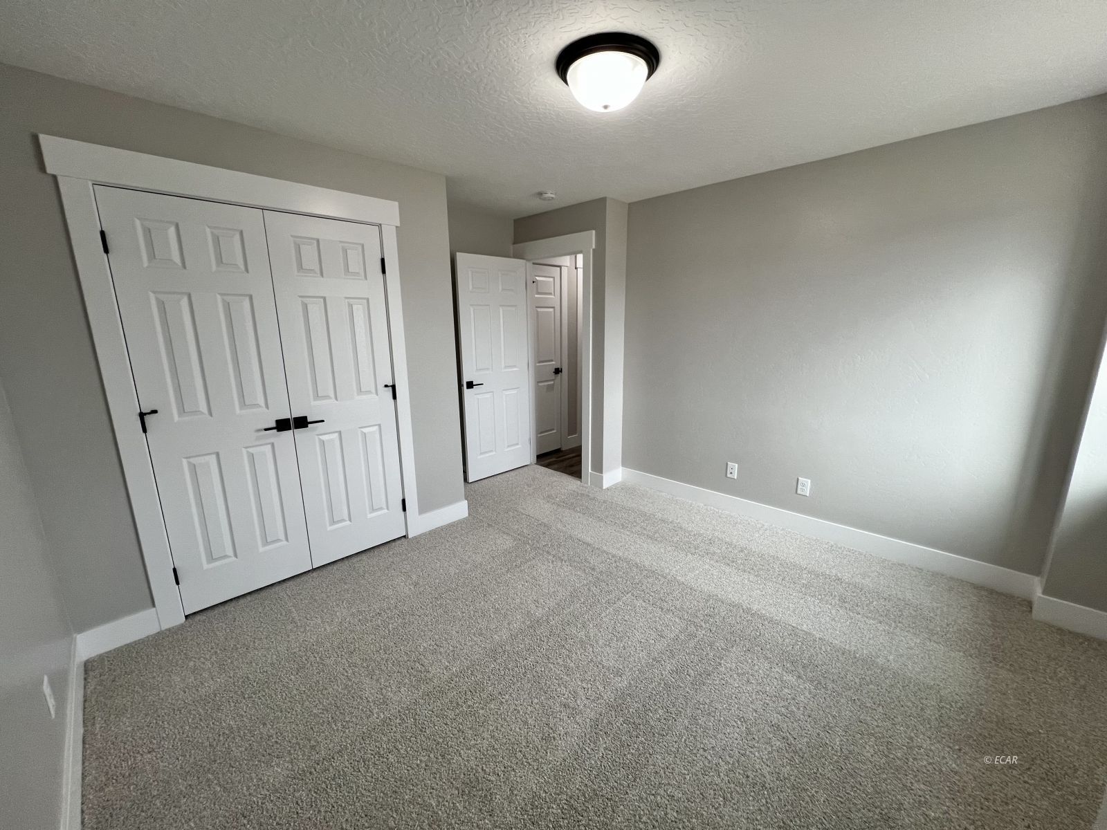 609 Westcott Drive Property Photo 18