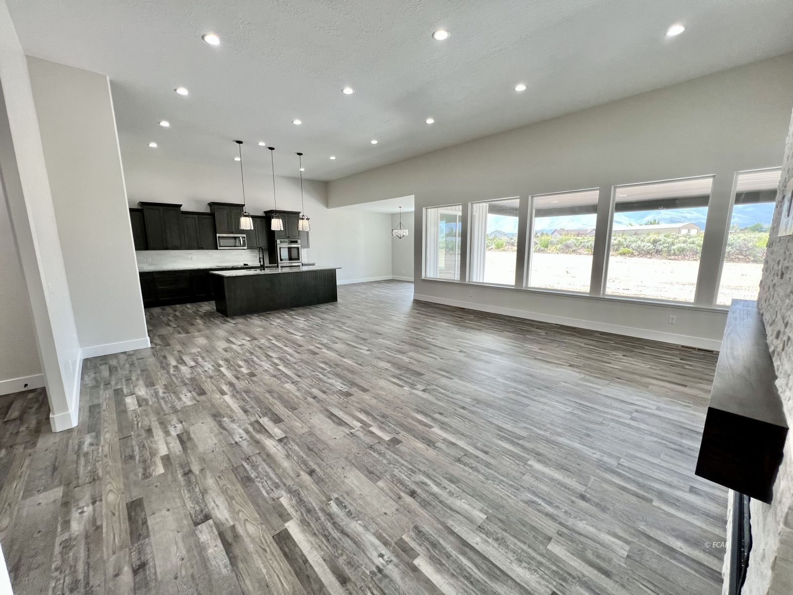 991 Wolf Creek Lane Property Photo 3