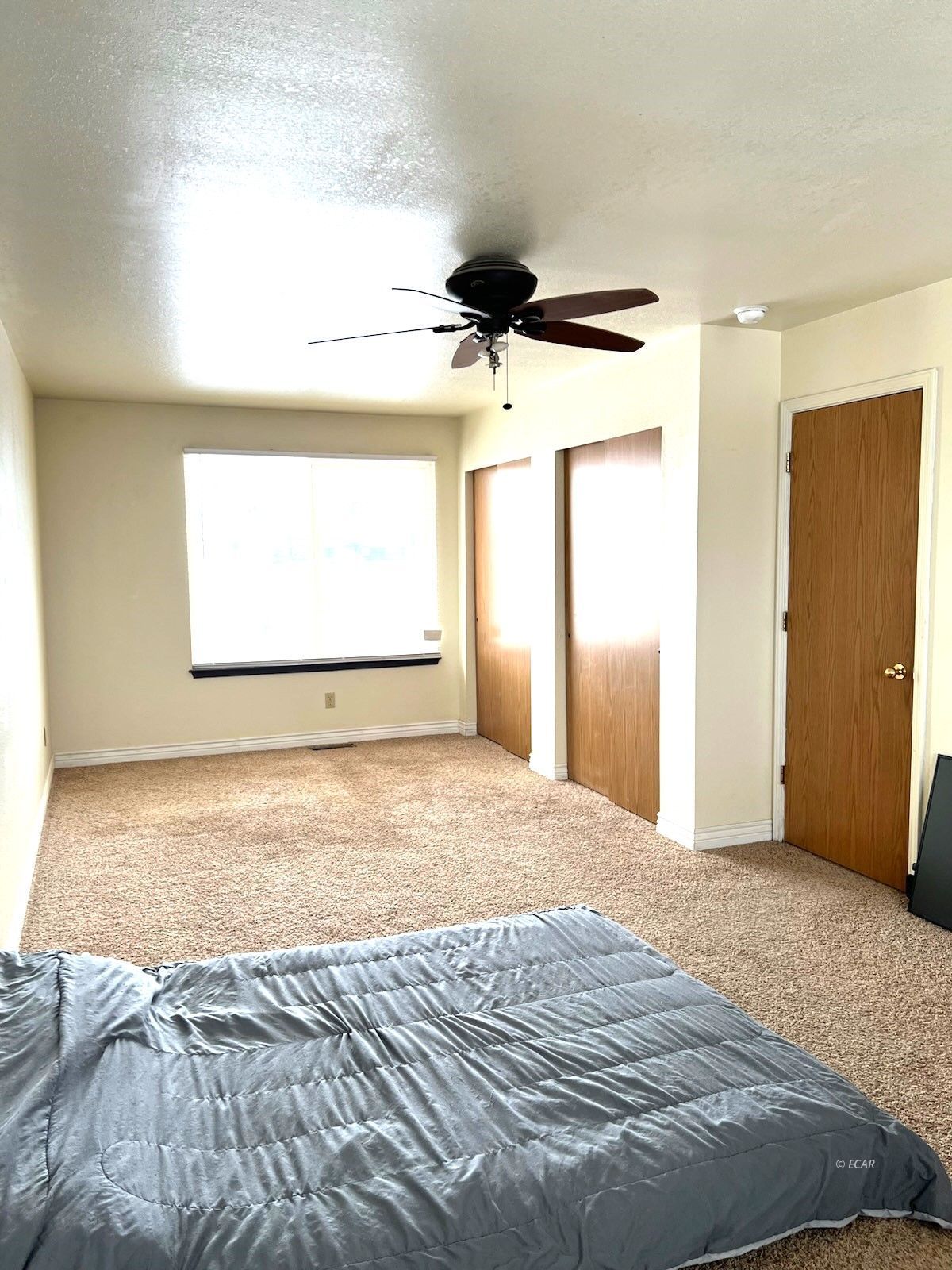 697 Clover Drive Property Photo 12