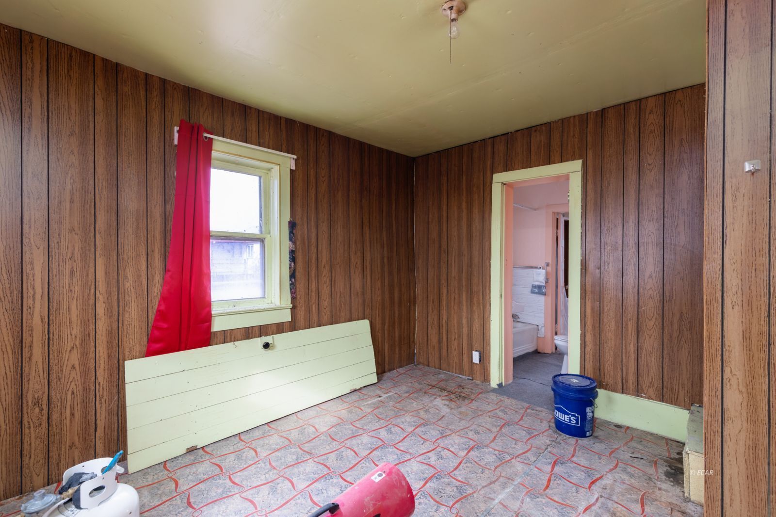853 Wilson Avenue Property Photo 8