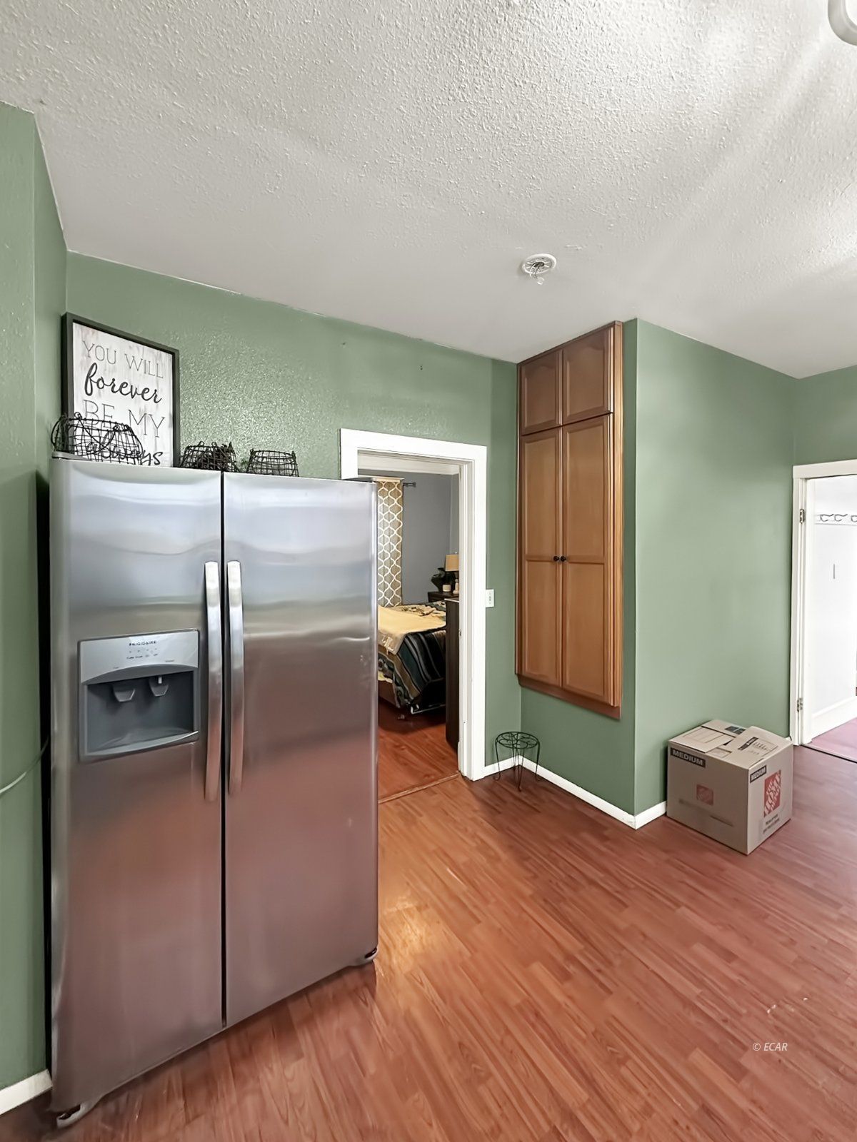 890 2nd Street Property Photo 8