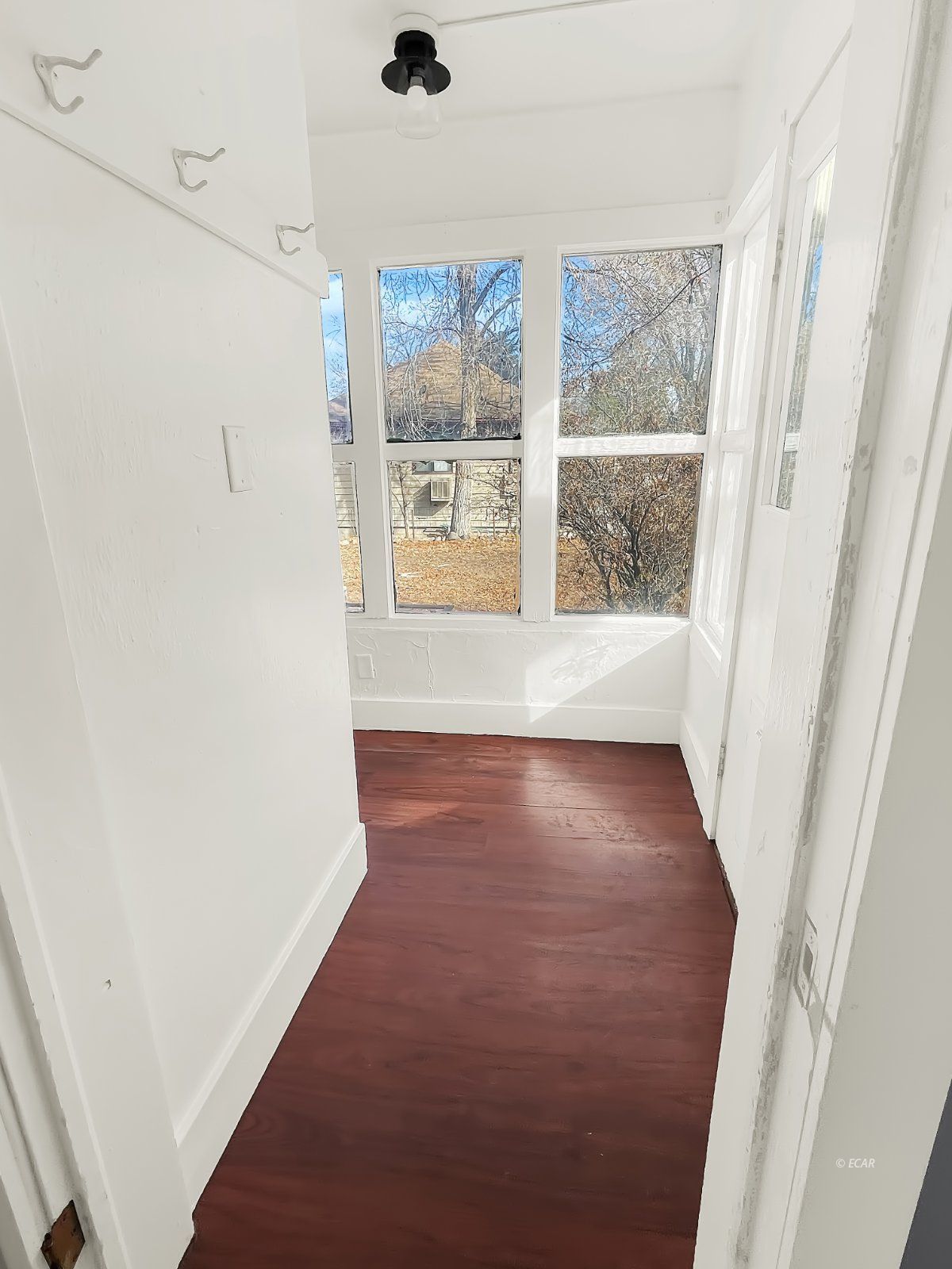 890 2nd Street Property Photo 28