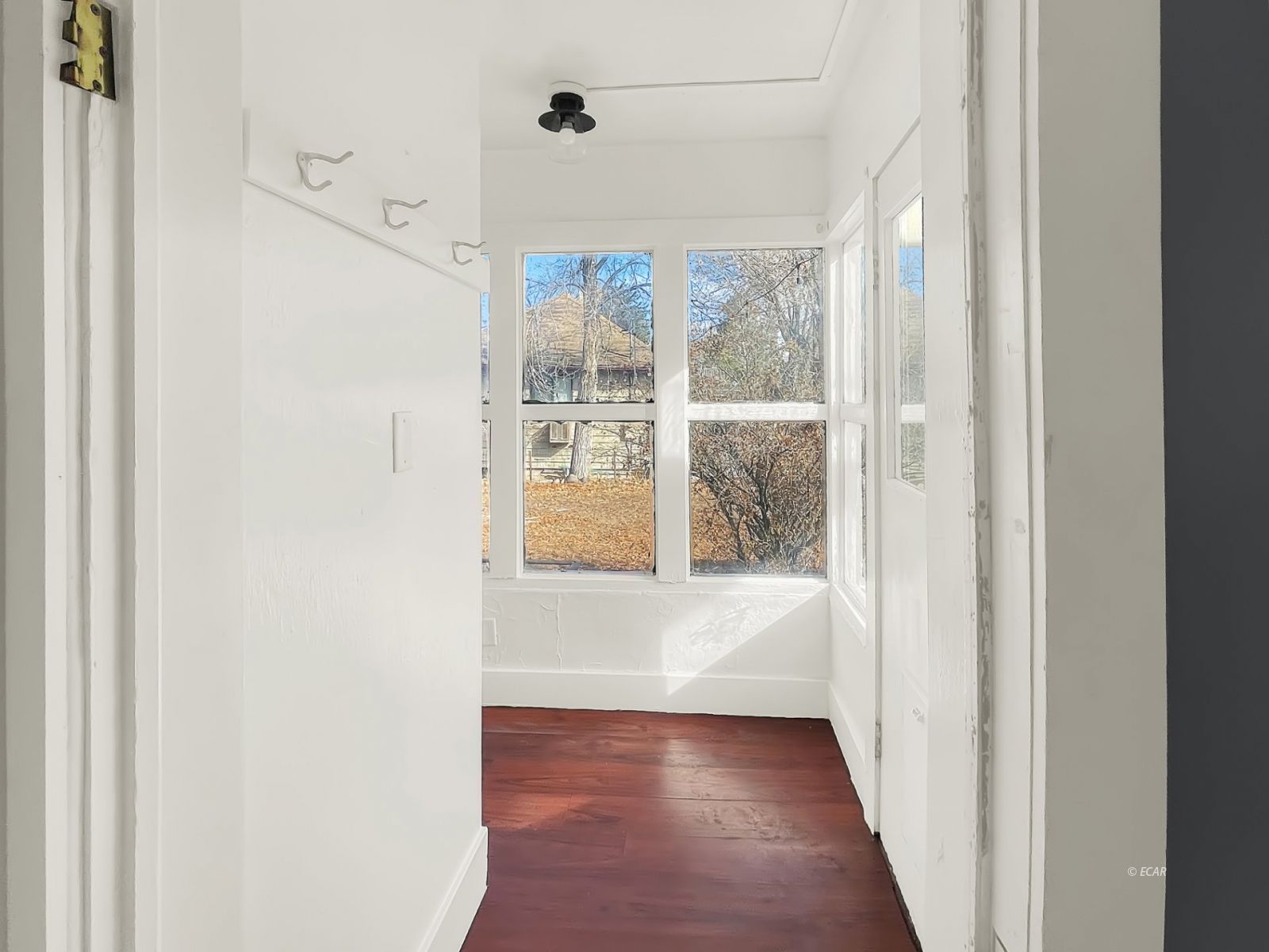 890 2nd Street Property Photo 29