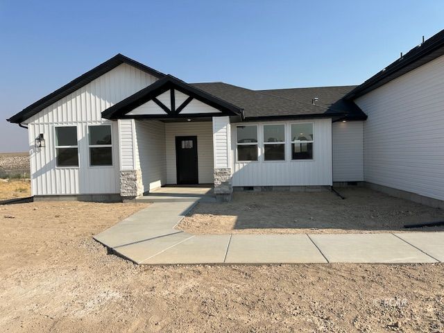 352 Oakmont Drive Property Photo 2