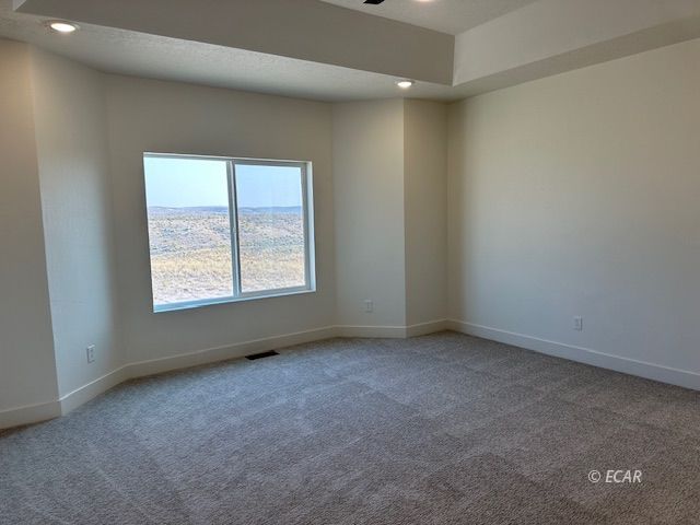 352 Oakmont Drive Property Photo 4