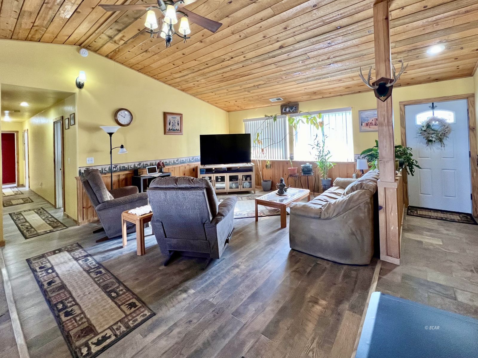 890 Alpine Drive Property Photo 3